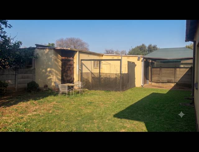 3 BEDROOM HOUSE FOR SALE IN VANDERBIJLPARK CW 1
